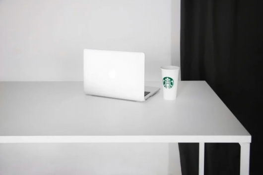 Фуршетный стол Farfan White белого цвета в аренду