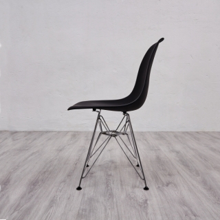 Стул Eames Black черного цвета в аренду