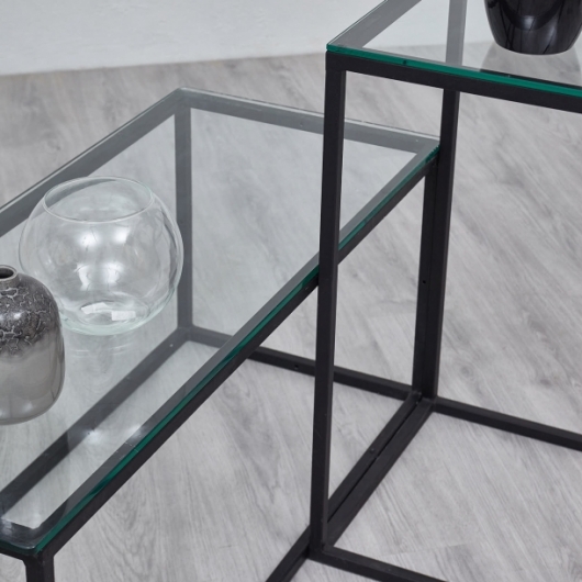 Журнальный стол Black Glass в аренду