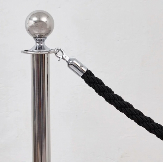 Столбик оградительный Guard Chrome серебристого цвета в аренду