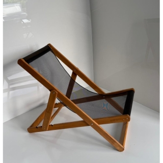 с черной сеткой